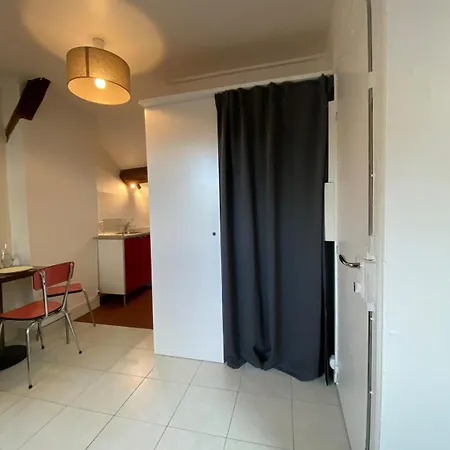 Charming Typical In Montmartre District Apartamento